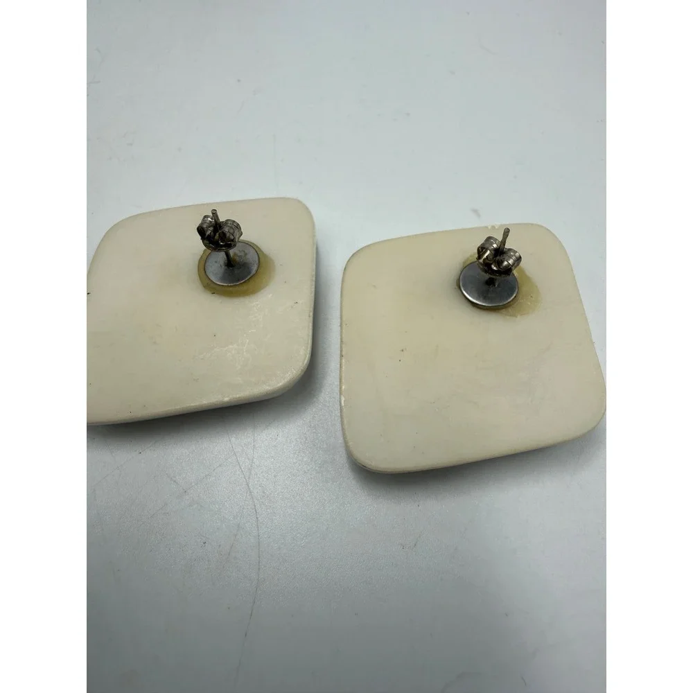Vintage Cream Square Stud Earrings Minimalist Off White Post Back Statement‎